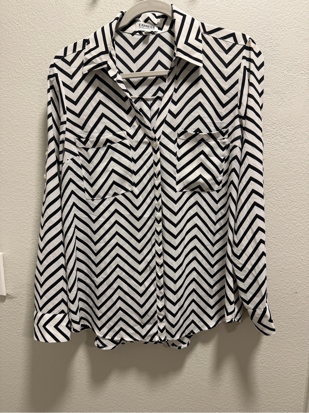 Express Black & White Chevron Button-Down Blouse